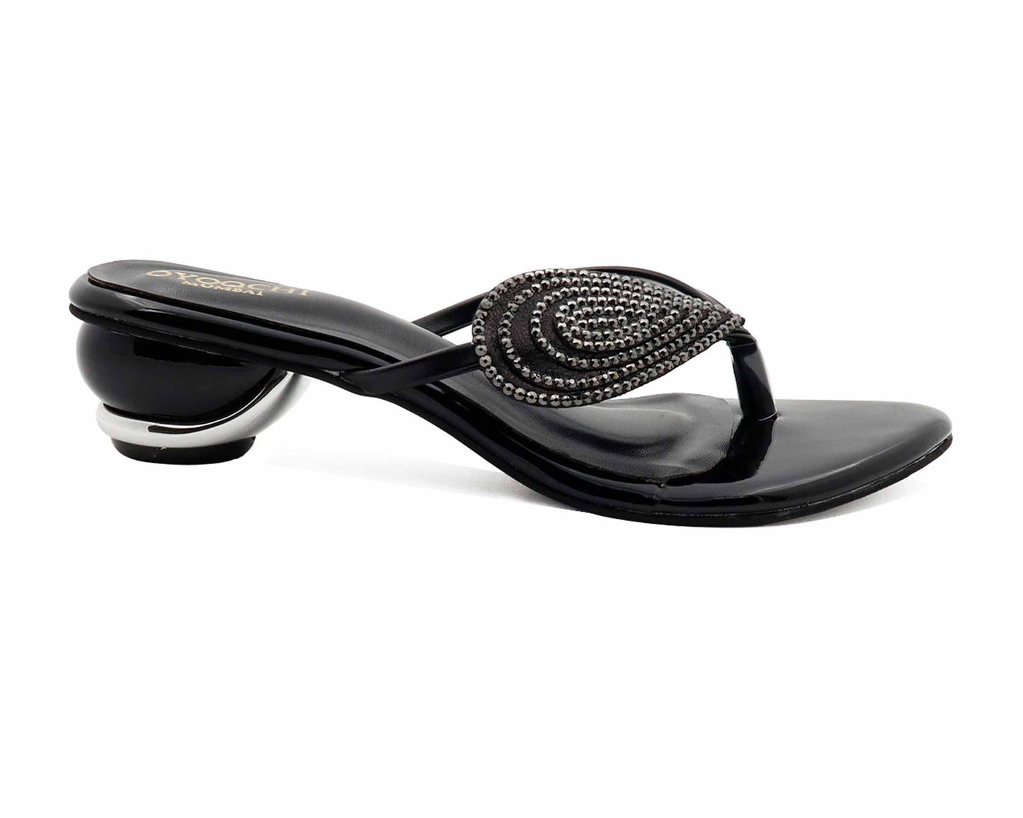 Oyoqchi women's black v shape sandal.